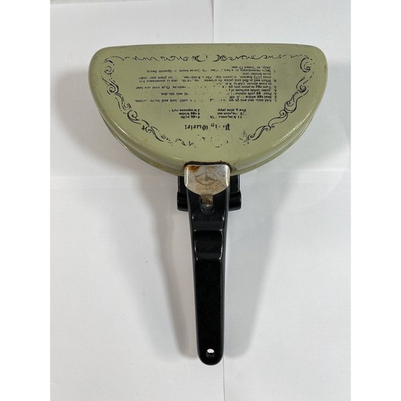 Vintage Mirro Green Folding Omelet Maker Pan With Recipes On Each Side - Picture 6 of 10